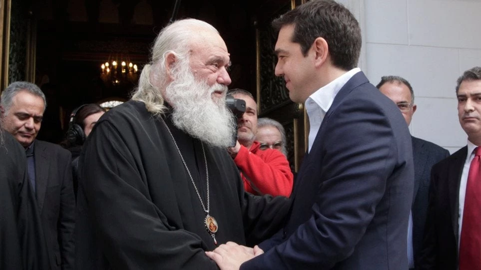 «Πραξικόπημα» από το Μ. Μαξίμου – Δε σέβεται την απόφαση της Ιεράς Συνόδου – «Εμείς θα αποφασίσουμε για το καθεστώς της μισθοδοσίας»